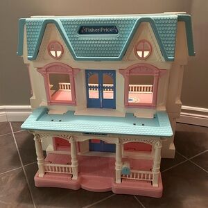 Vintage Fisher Price Doll house